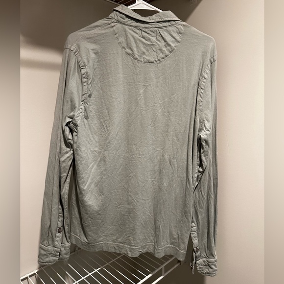 Quality- like new - Picture 2 of 2